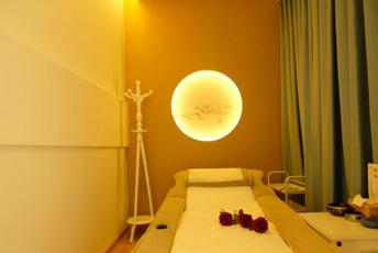 南京建邺区日式指压的寂静美学：在按压中听见雪落的声音